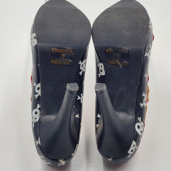 Ellie Skull & Crossbones Heels - Picture 13 of 15